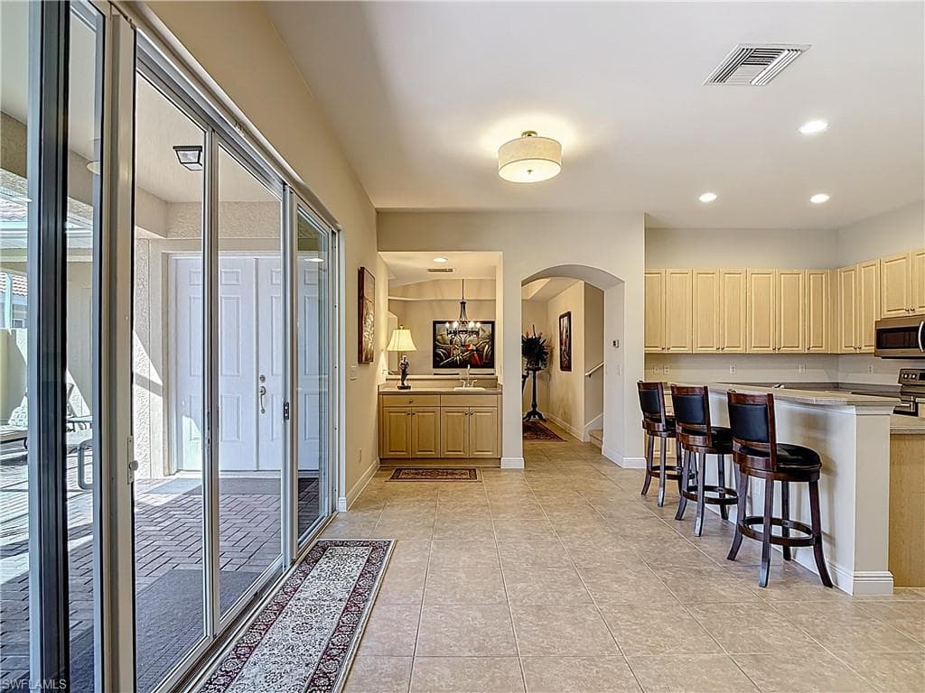 5710 Kensington LOOP-15