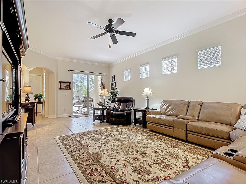 5710 Kensington LOOP-8