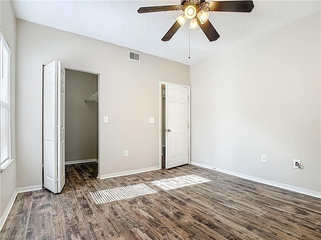 11490 Villa Grand 205-23
