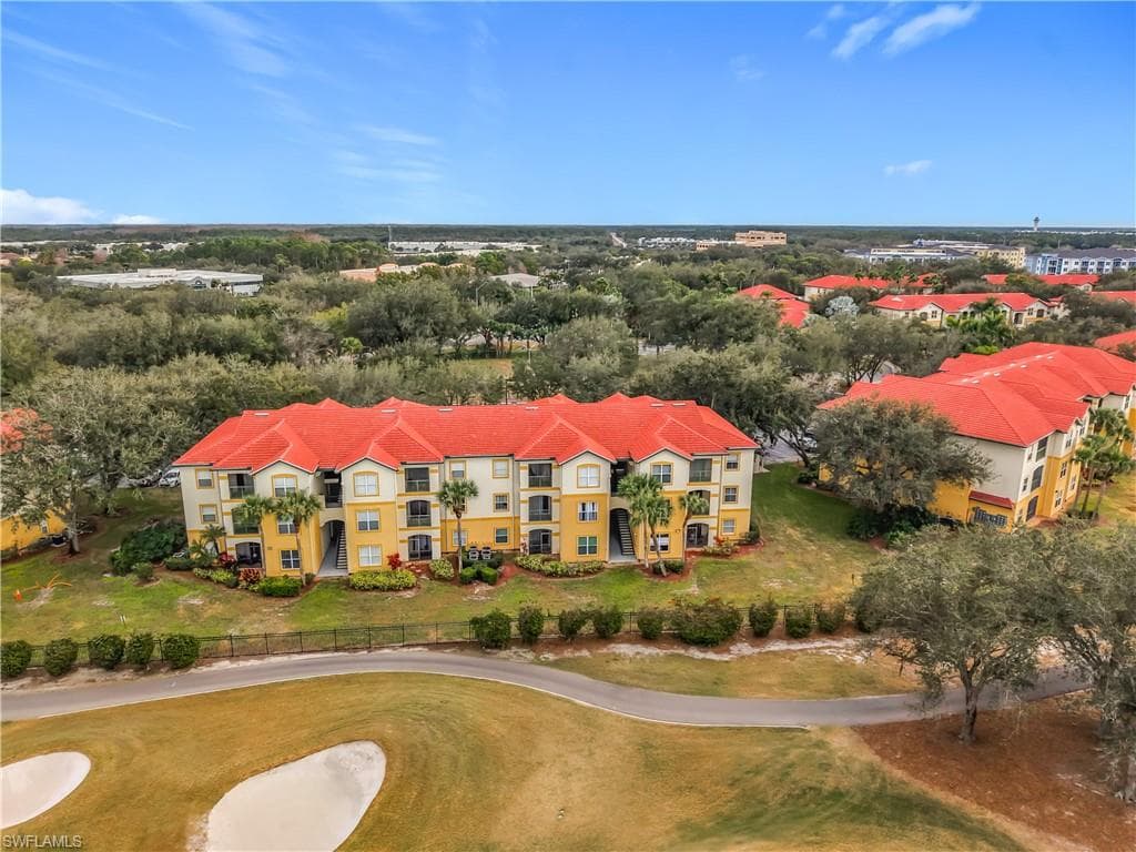 11490 Villa Grand 205-43