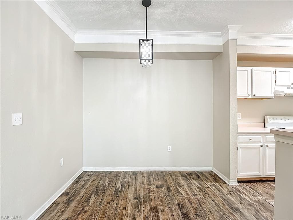 11490 Villa Grand 205-12