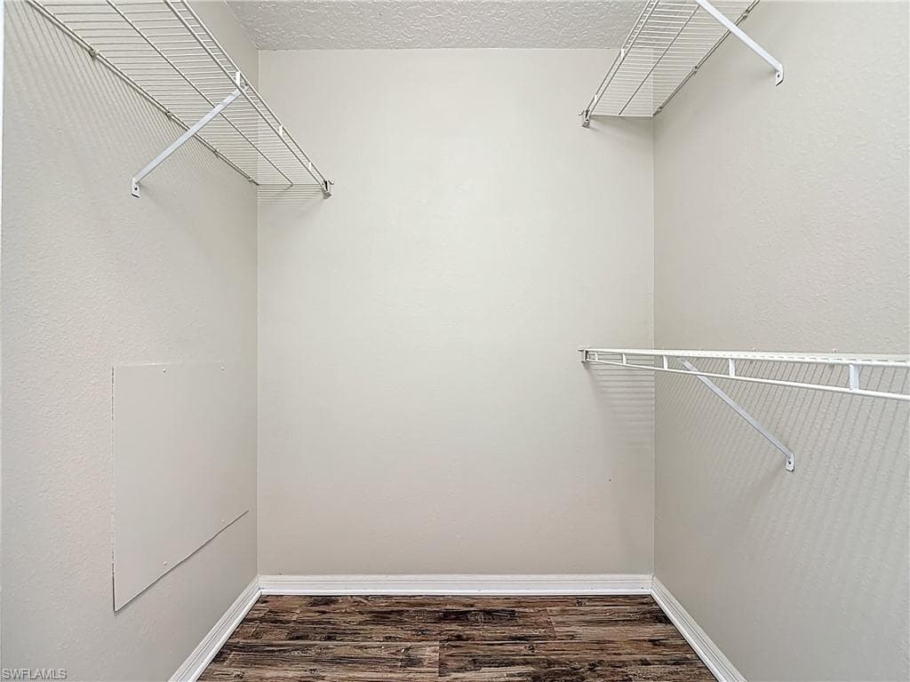 11490 Villa Grand 205-26