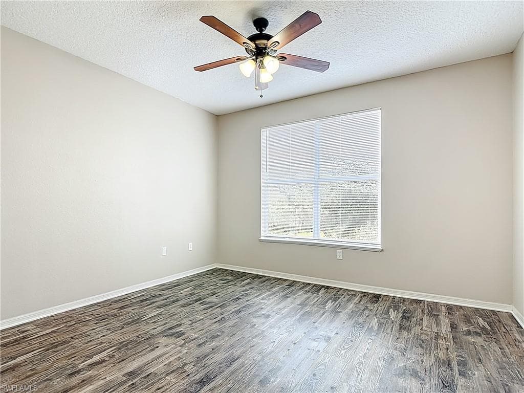 11490 Villa Grand 205-32