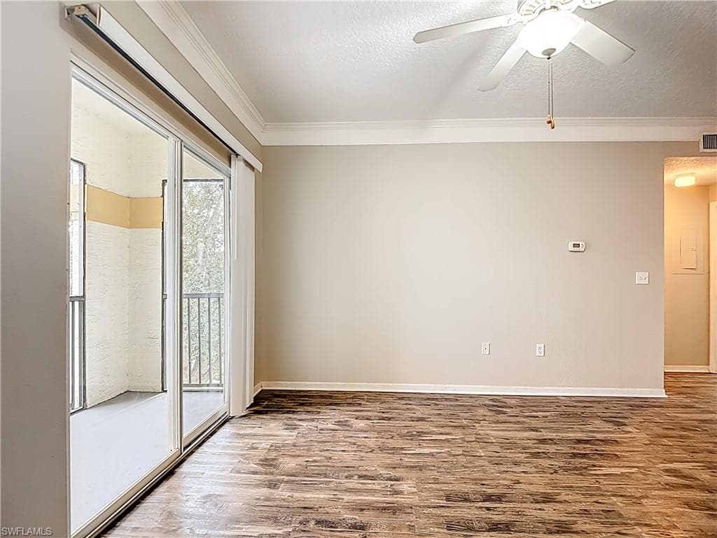 11490 Villa Grand 205-18