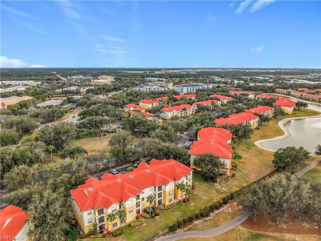 11490 Villa Grand 205-44
