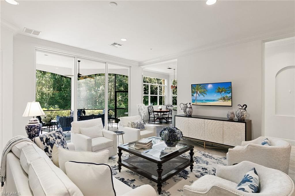 28540 Calabria CT 102-12