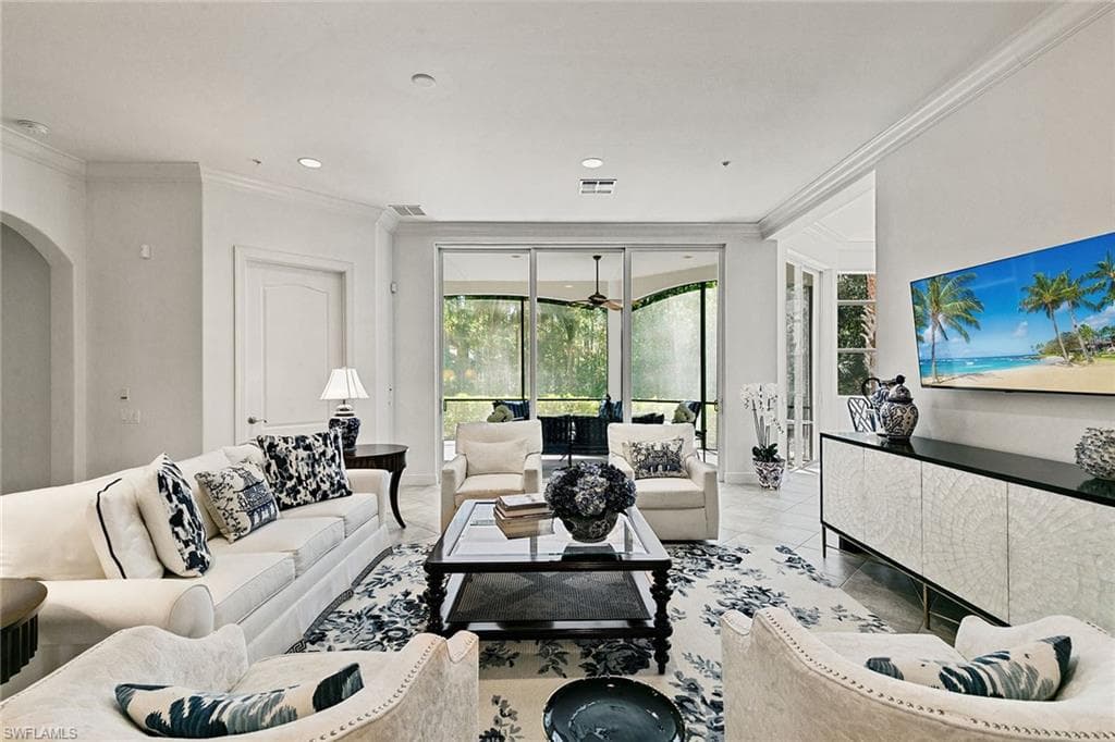 28540 Calabria CT 102-1