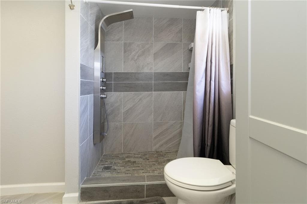 147 Coral DR-42