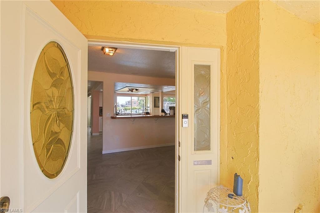 147 Coral DR-22