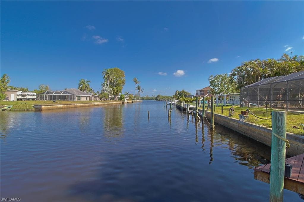 147 Coral DR-5