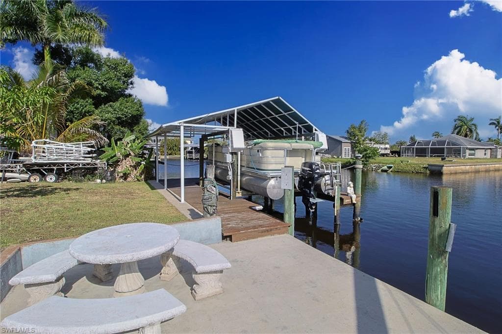 147 Coral DR-15