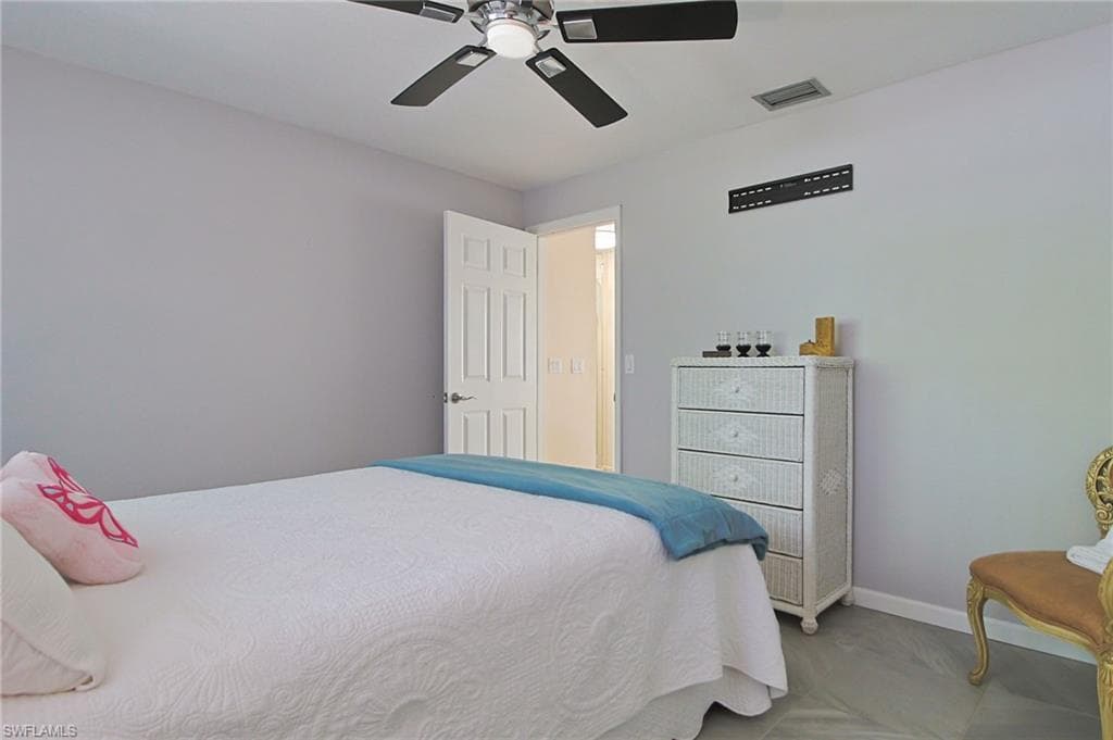 147 Coral DR-40
