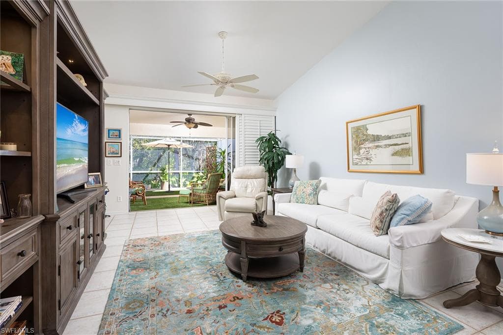 8069 San Vista CIR-1