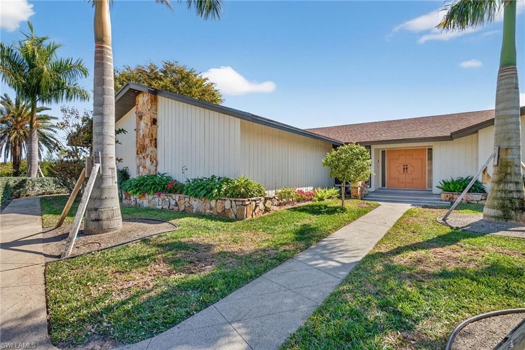 6824 Danah CT-44