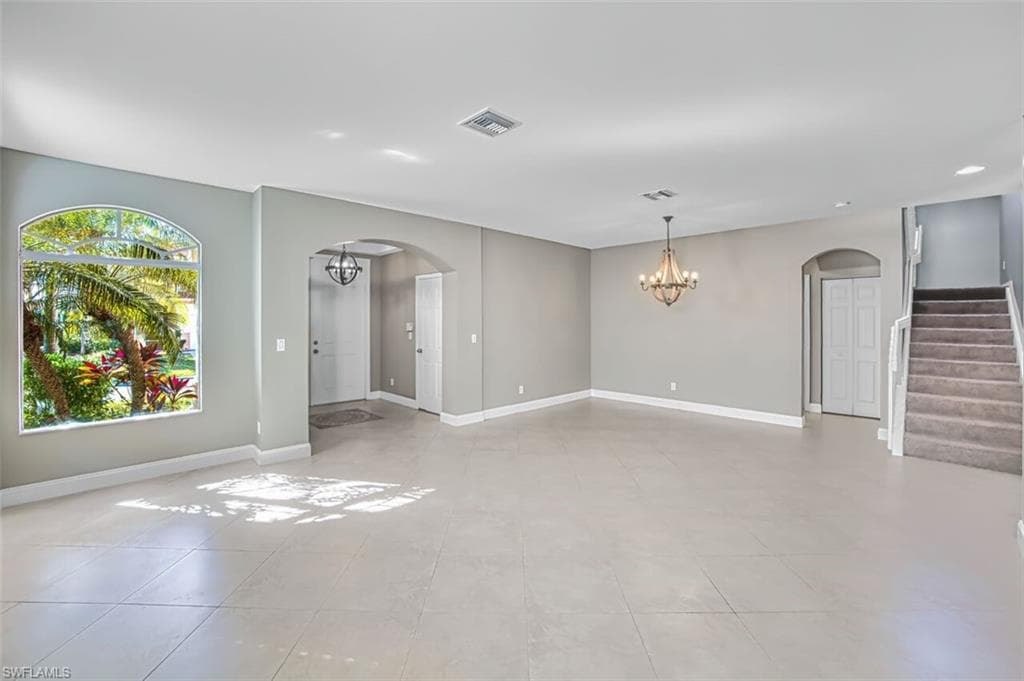 8306 Sumner AVE-9