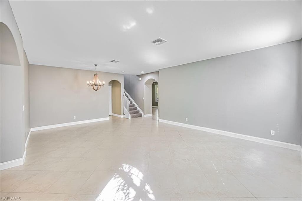 8306 Sumner AVE-8