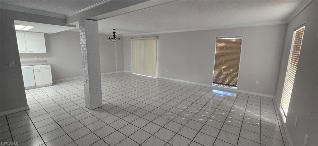 925 Palm View DR 121-2