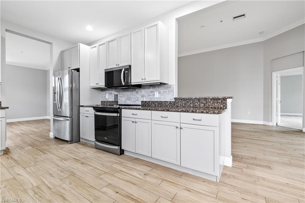 18900 Bay Woods Lake DR 203-21