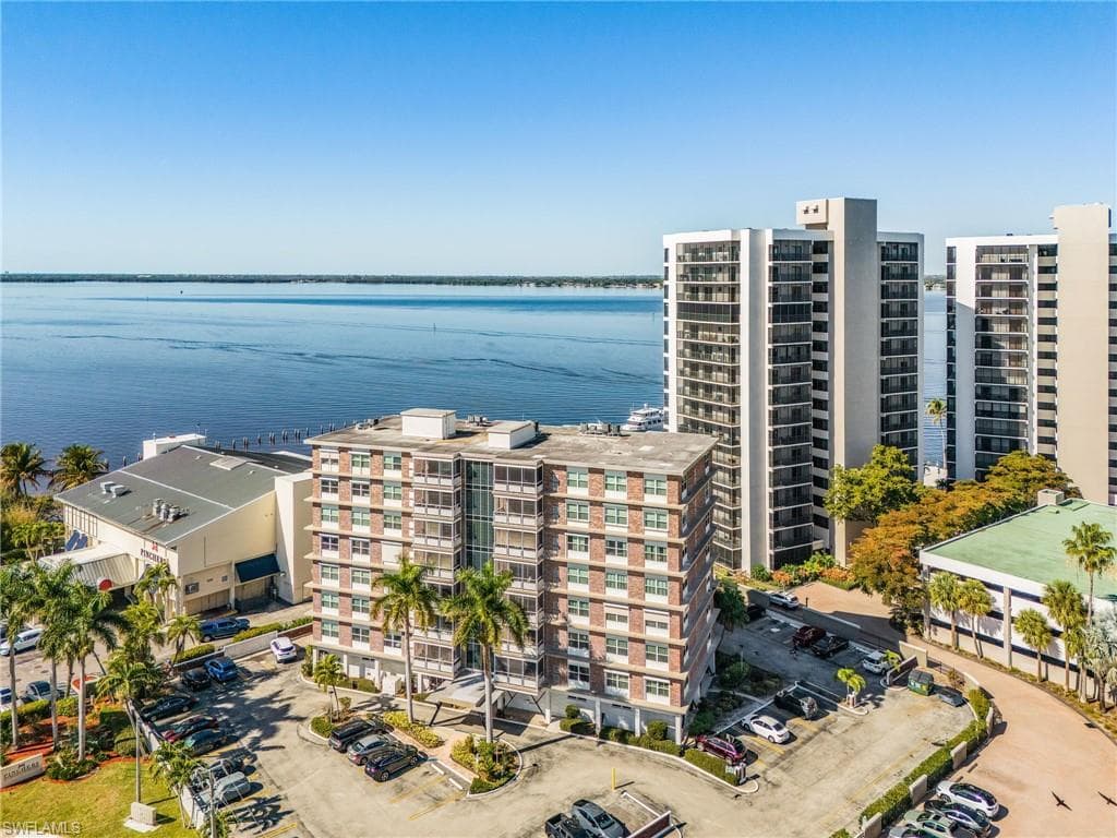 2350 W 1st ST 701-26