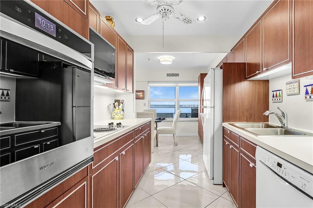 2350 W 1st ST 701-10