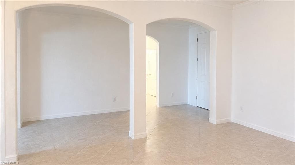 14745 Cantabria DR-8