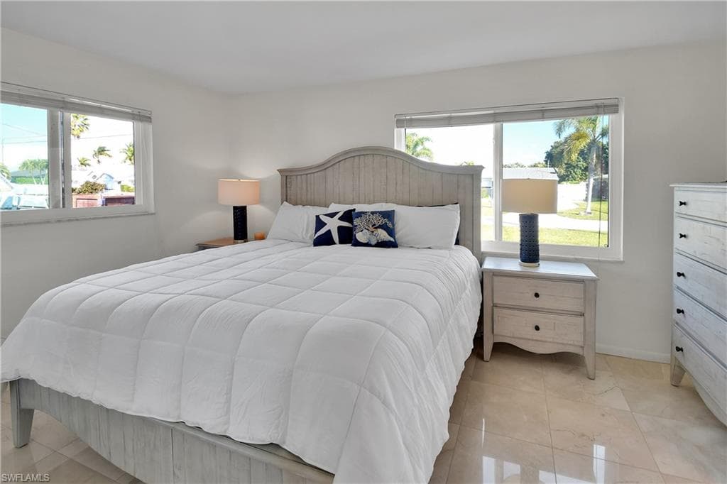 3018 SE 18th PL-13
