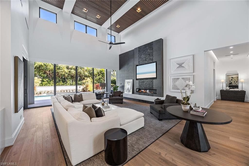 1300 Nautilus RD-4