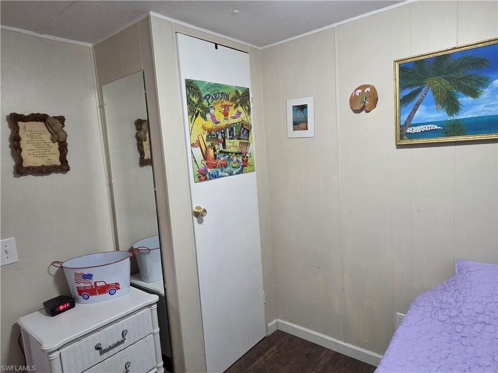 881 Homestead DR-16