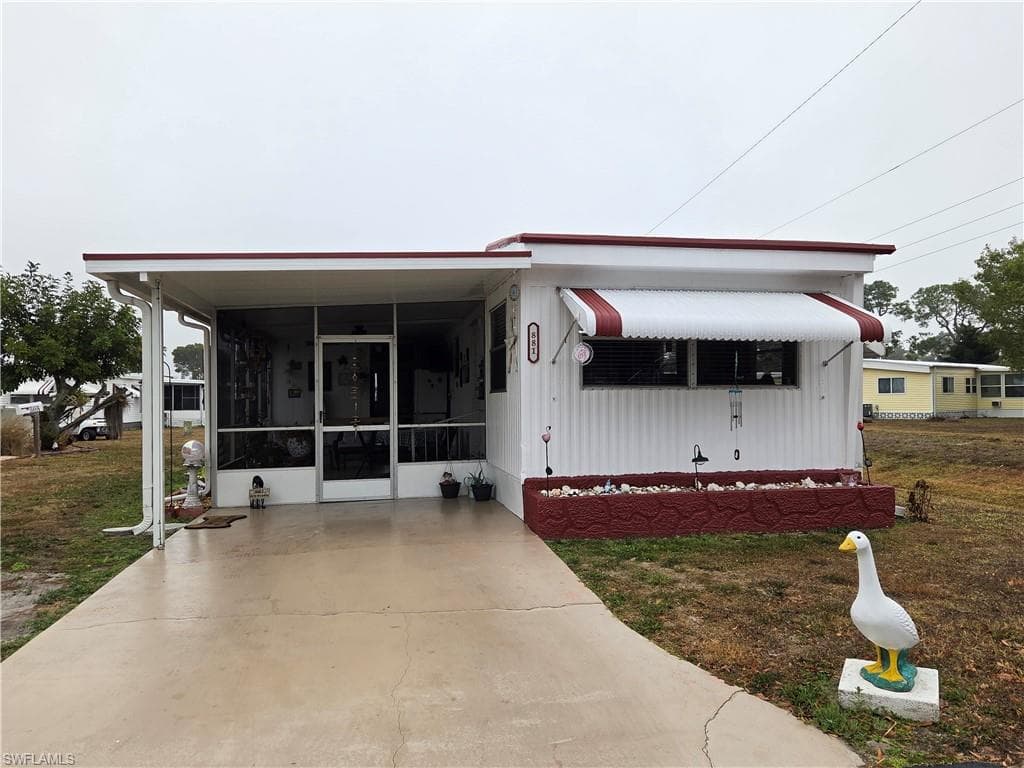 881 Homestead DR-1