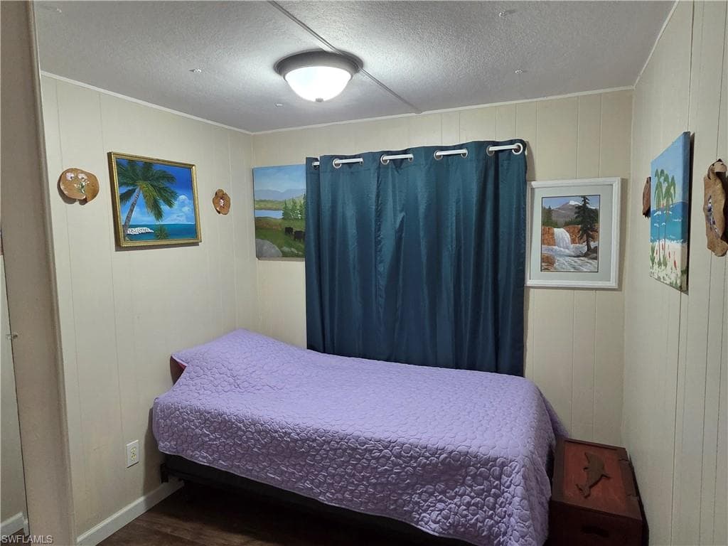 881 Homestead DR-15