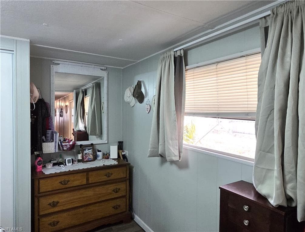 881 Homestead DR-21