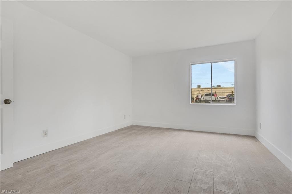 2366 E. Mall Dr Apt. 101-17