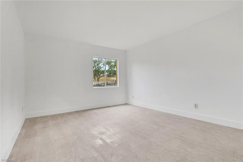 2366 E. Mall Dr Apt. 101-16