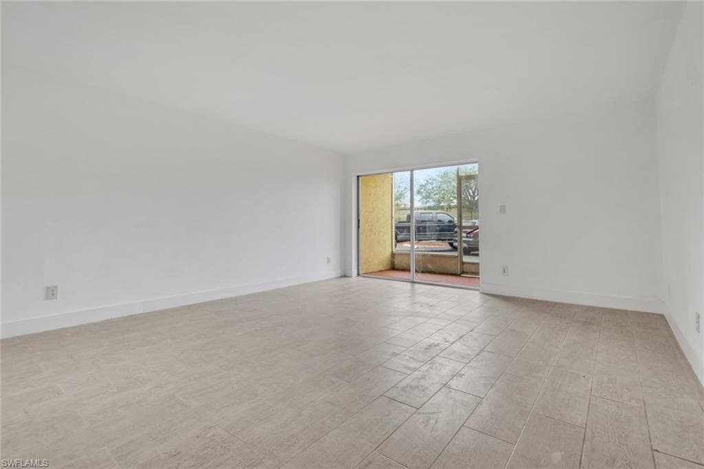 2366 E. Mall Dr Apt. 101-12