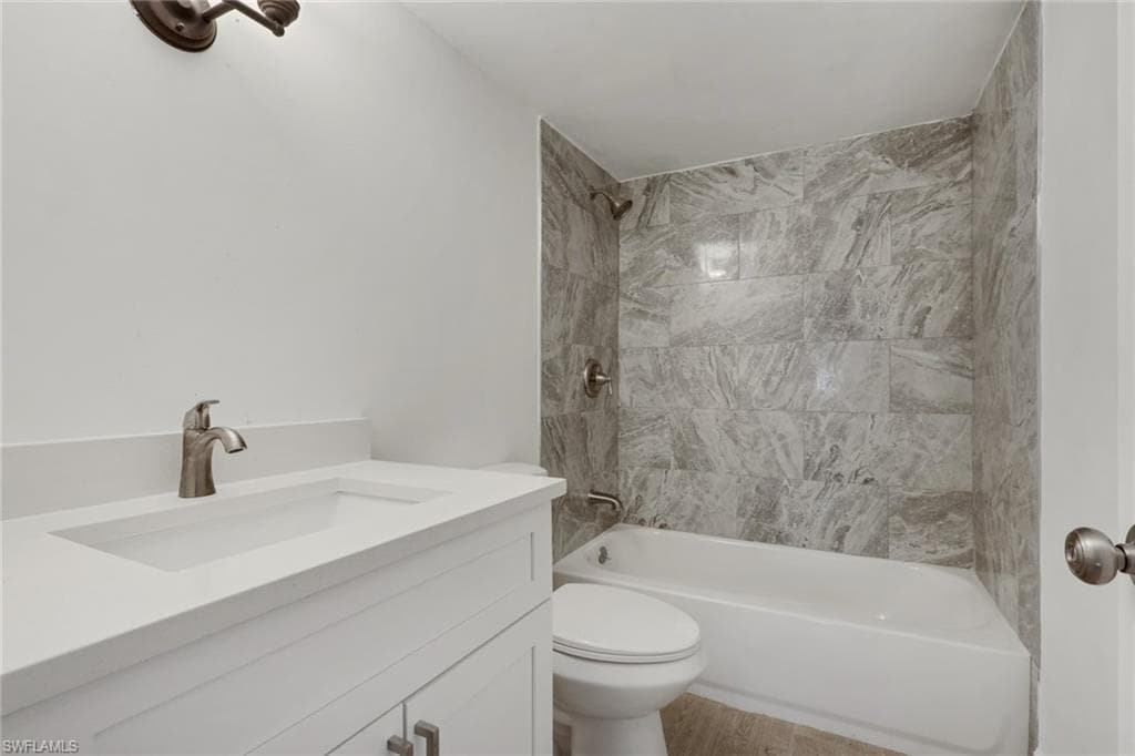 2366 E. Mall Dr Apt. 101-24