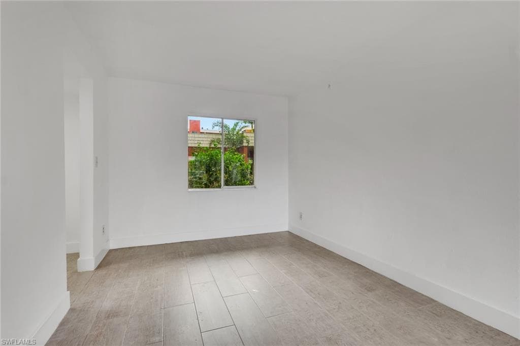 2366 E. Mall Dr Apt. 101-11