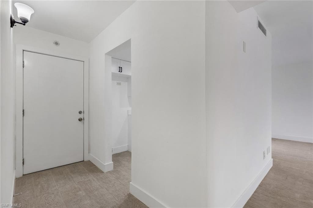 2366 E. Mall Dr Apt. 101-4