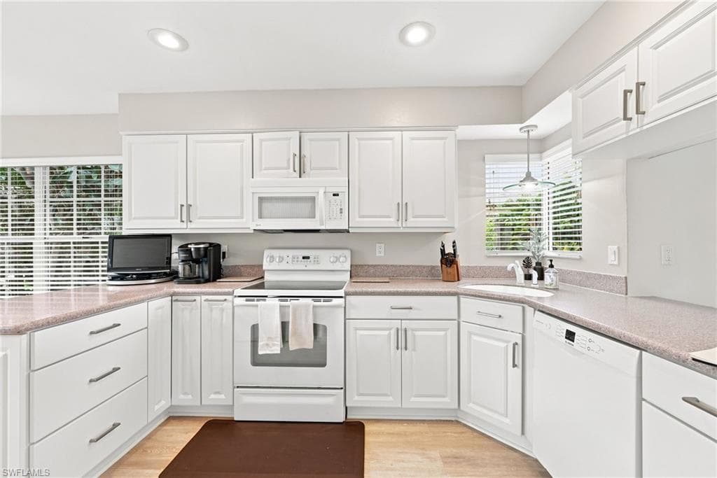 2608 Sailors WAY 122-15