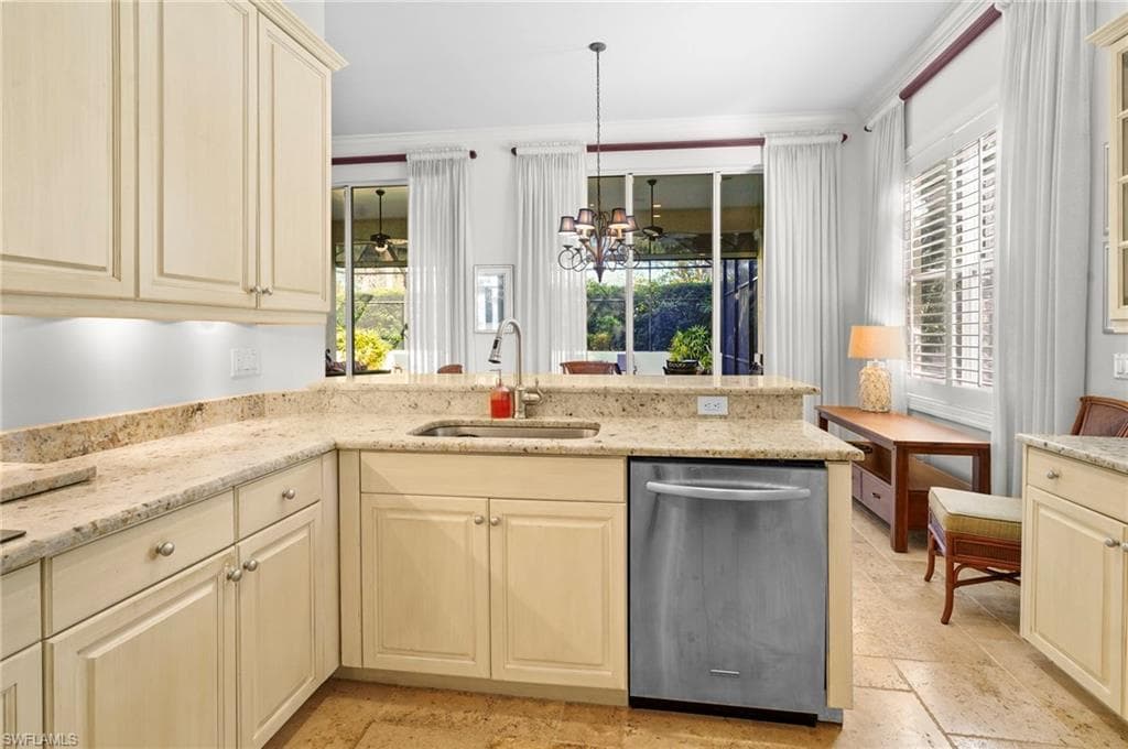 3660 Olde Cottage LN-11