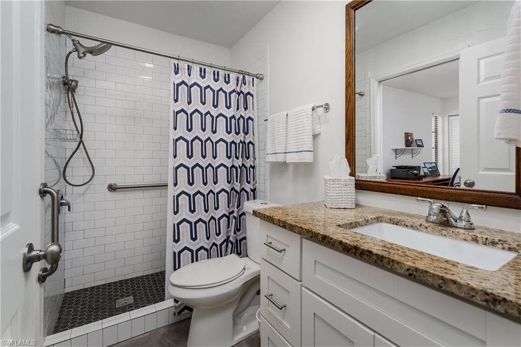 661 Valley DR-28