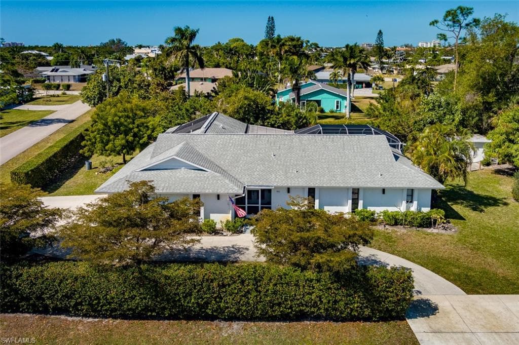 661 Valley DR-41