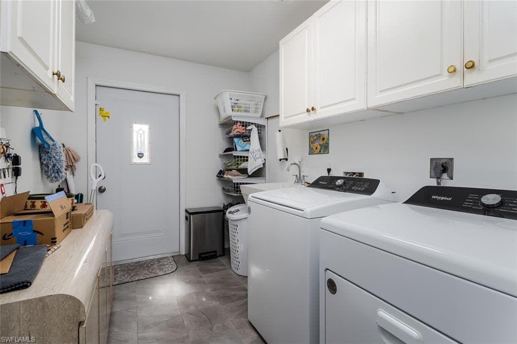 661 Valley DR-29