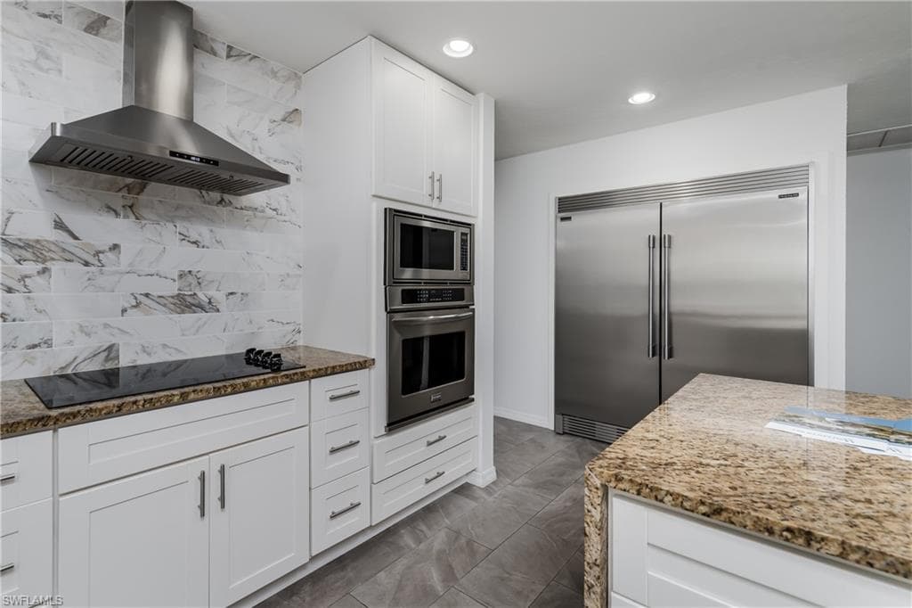 661 Valley DR-8