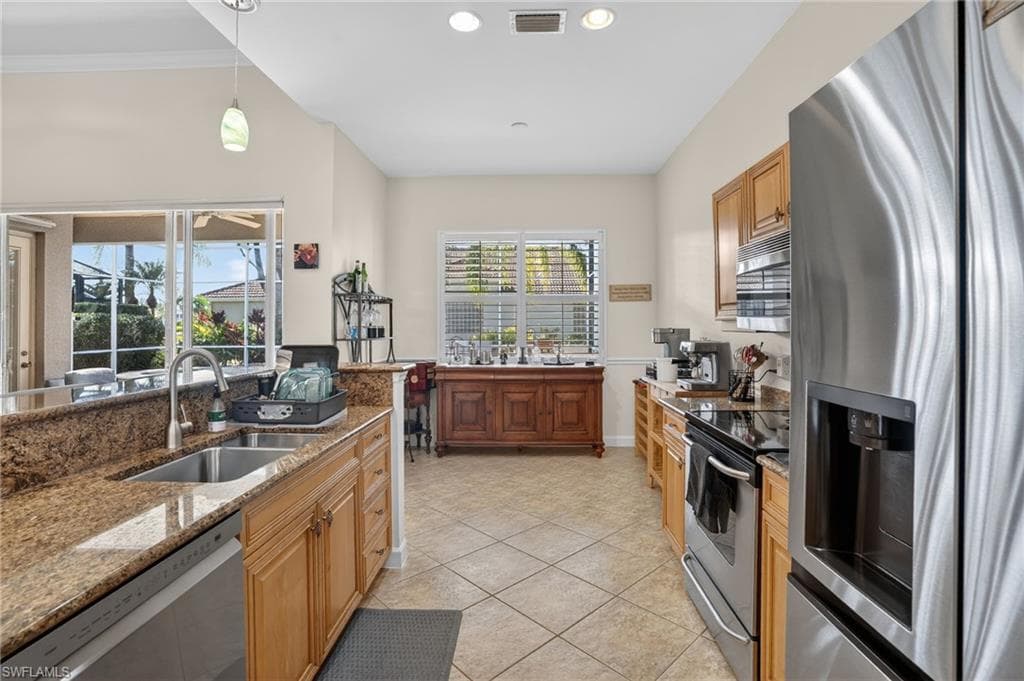 3350 Sandpiper WAY-11