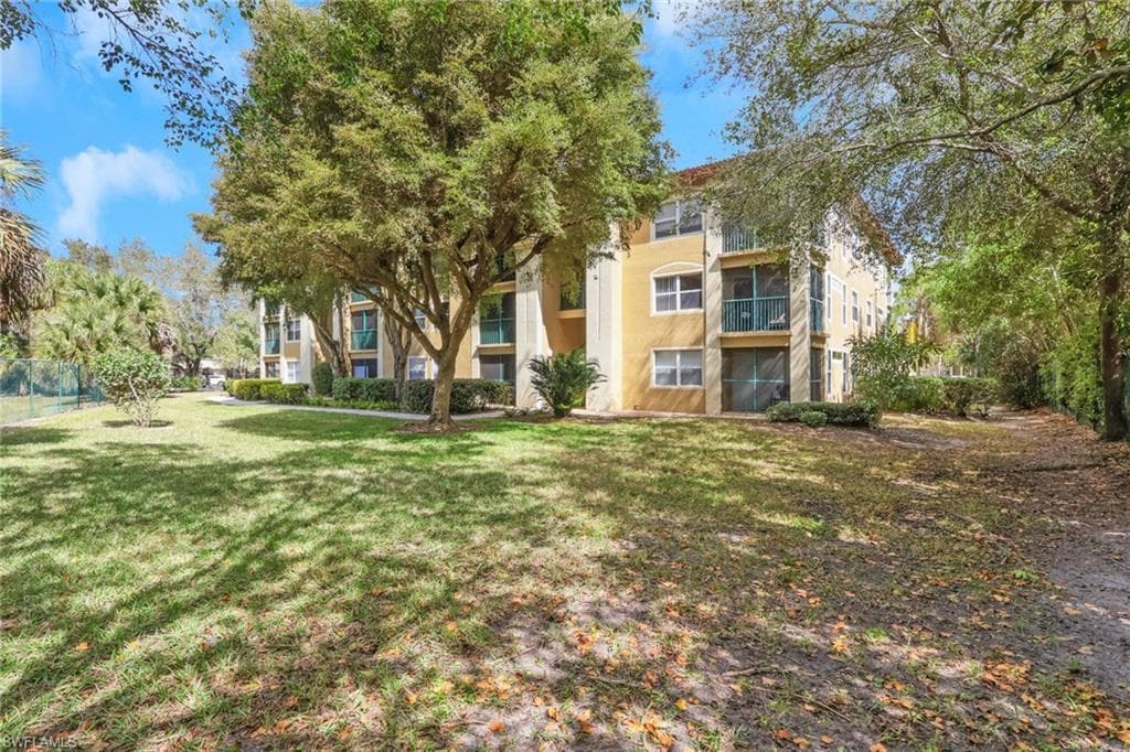 8851 Colonnades CT W 131-25