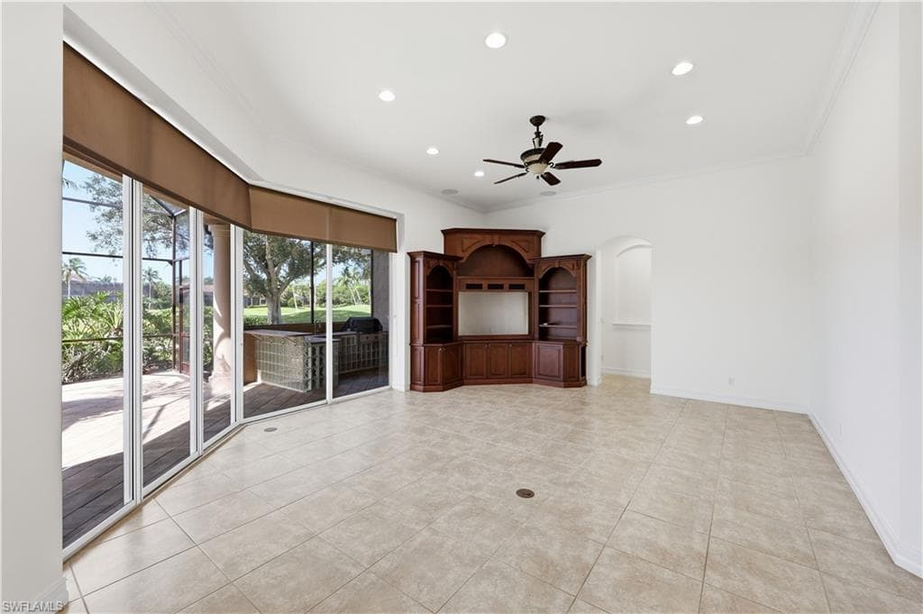 1687 Persimmon DR-23