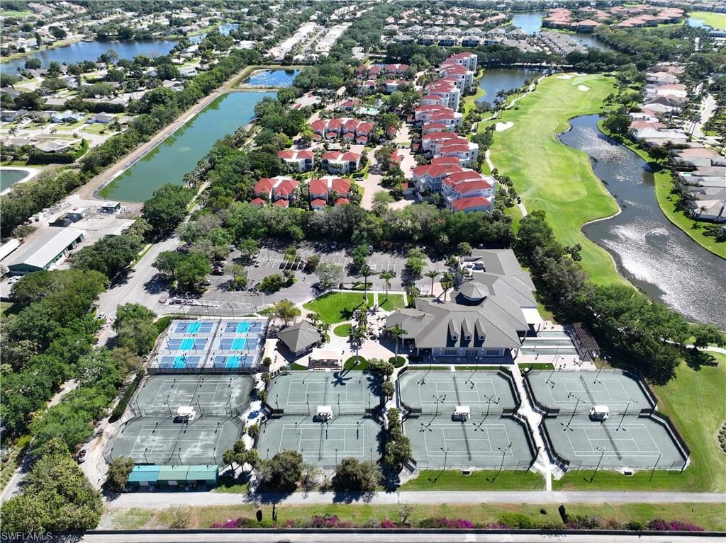 1687 Persimmon DR-43
