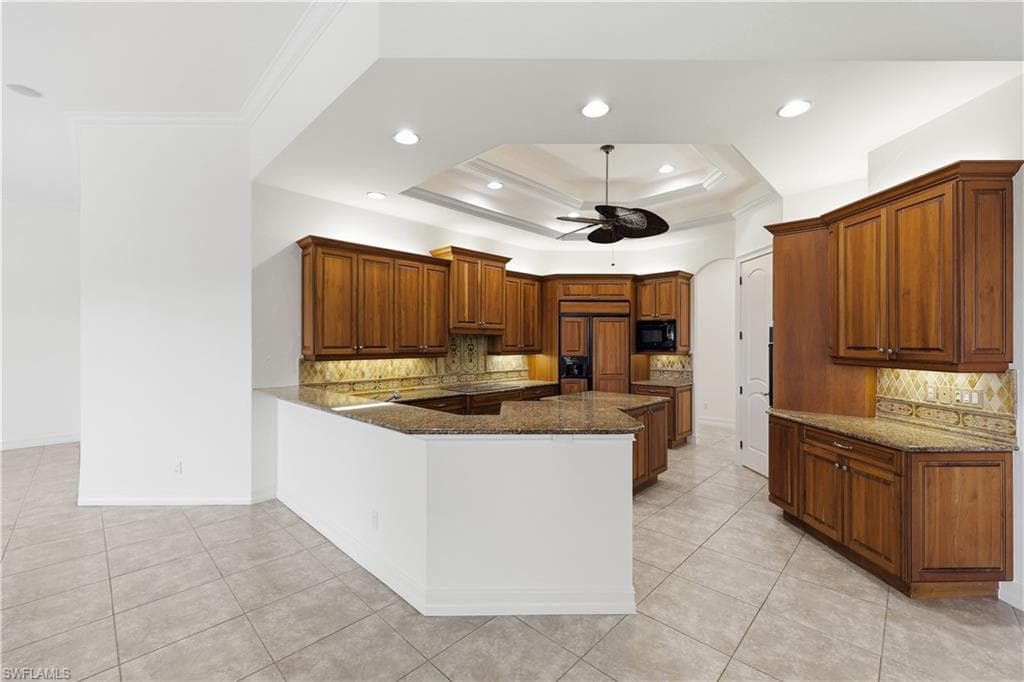 1687 Persimmon DR-18
