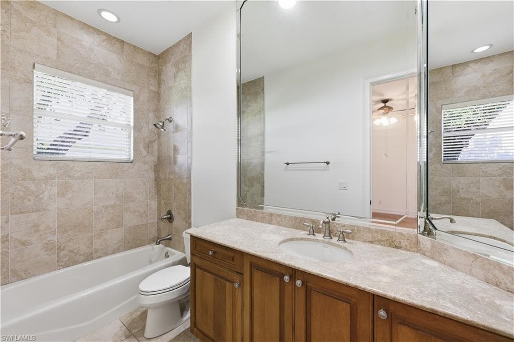 1687 Persimmon DR-35