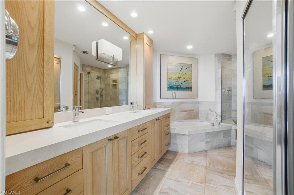 267 Barefoot Beach BLVD 305-17
